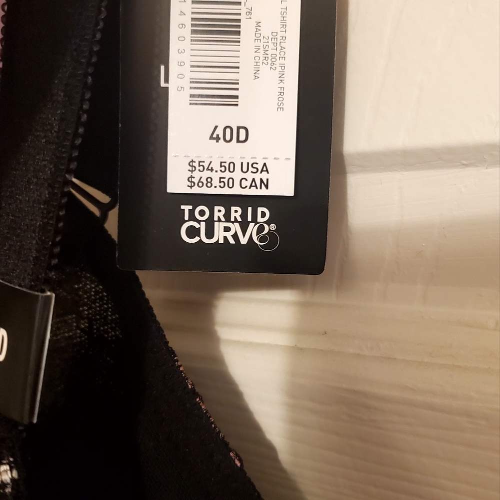 Floral lightly lined T shirt Bra